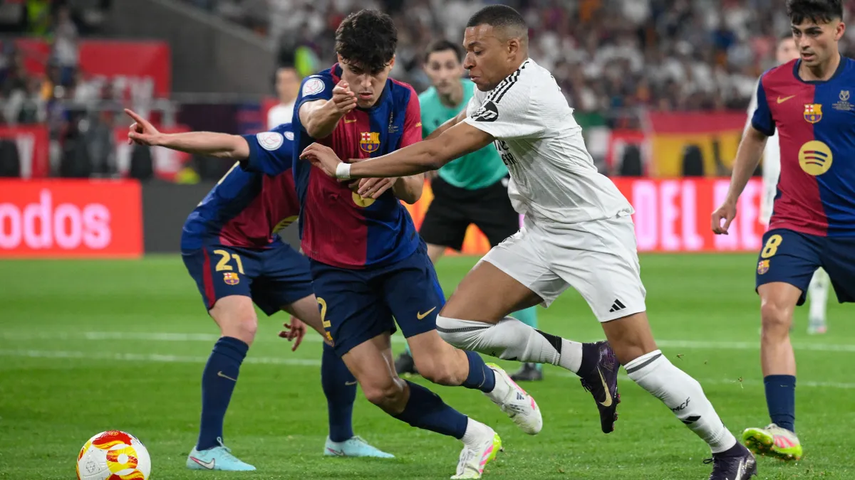 Megy a Real Madrid-sírás, hivatalos panaszt tettek a Barcelona miatt
