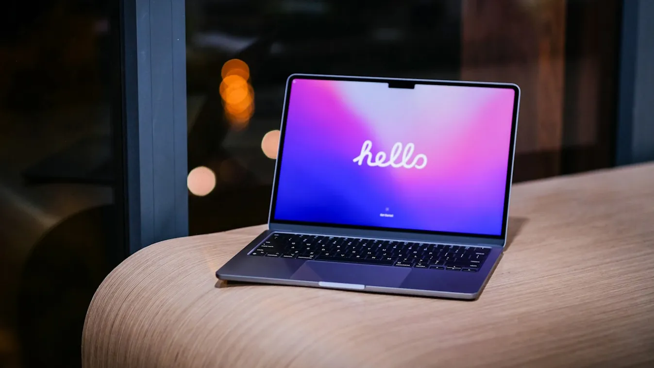 MacBook mindenkinek? Jön az Apple legolcsóbb laptopja, de van egy kis bökkenő