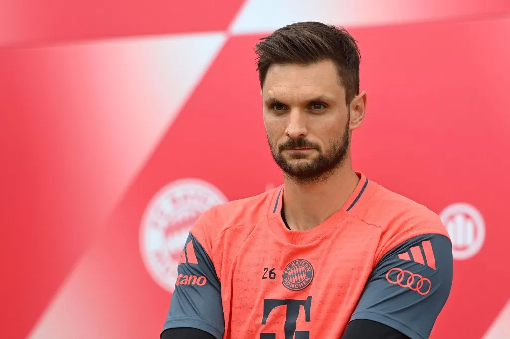 Sven ULREICH, goalkeeper (FC Bayern München unich), action, single image, cropped single motif, portrait, portrait, portrait. FC Bayern Munich training at the Saebener Strasse training ground on July 31, 2025. Bundesliga, 2025/2026 season. (Photo by Frank Hoermann/SVEN SIMON / SVEN SIMON / dpa Picture-Alliance via AFP)