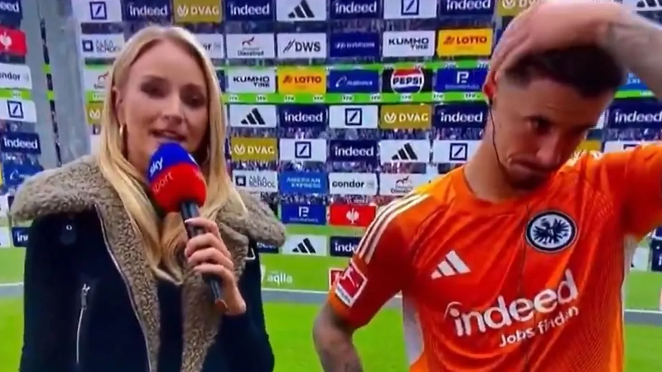 Bizarr jelenet: élő adásban keverte össze a Bundesliga-klubok játékosait a riporternő – videó Kép