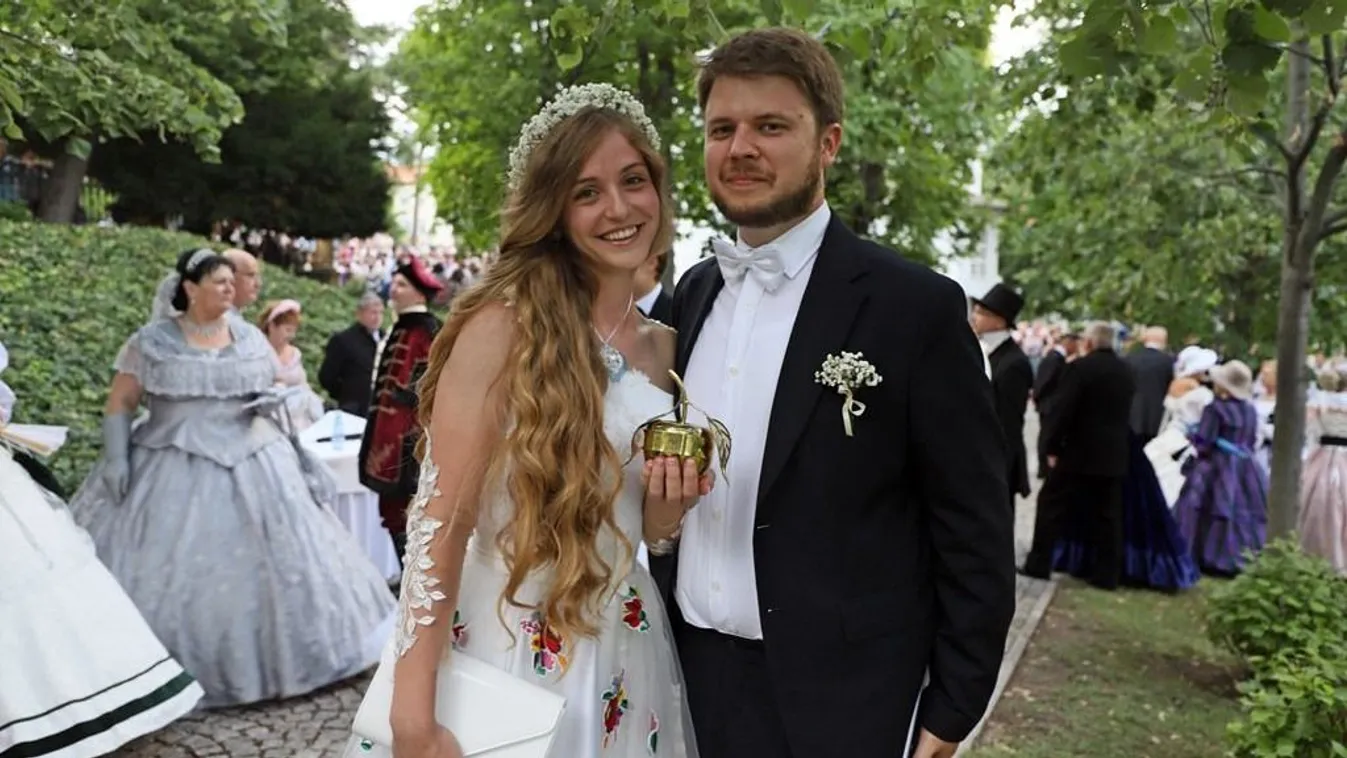 Ki nem találnák, mit csinált az Anna-bál egykori győztese Kép