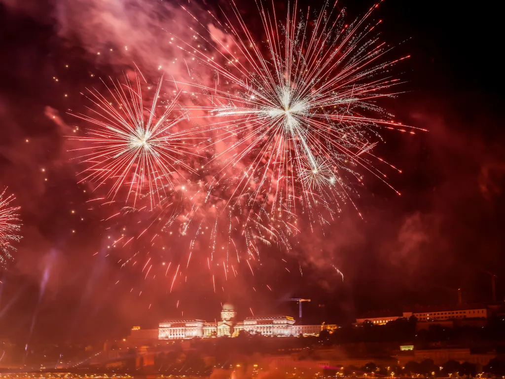 Augusztus 20., tűzijáték, Augusztus20tűzijáték, drónshow, Budapest, 2025.08.20.