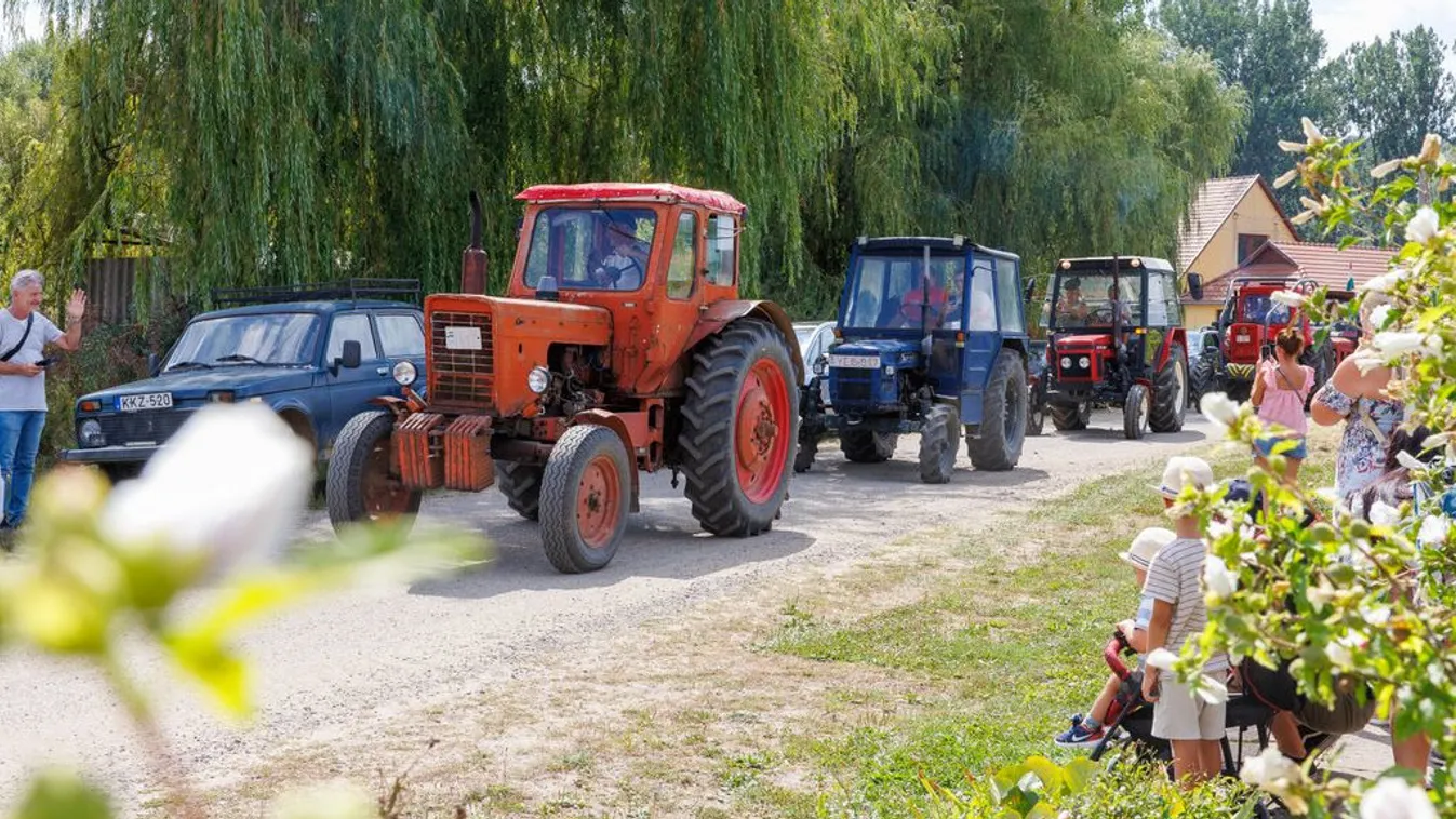 Szépségverseny traktoroknak? Igen, a parasztolimpián! Kép