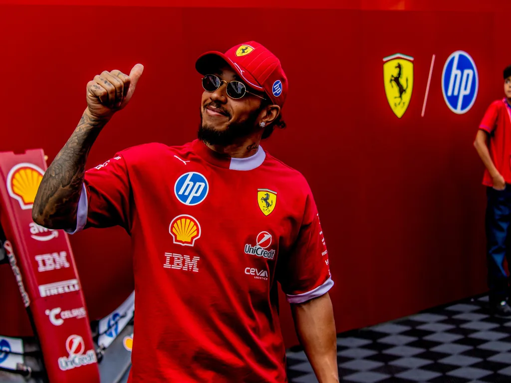 Hamilton Forma-1 - Magyar Nagydíj, mogyoródi Hungaroring, Mogyoród, Hungaroring, Forma-1MagyarNagydíj, Forma-1, Magyar Nagydíj, Mogyoród, életképek, pilótaparádé, 2025.08.03.