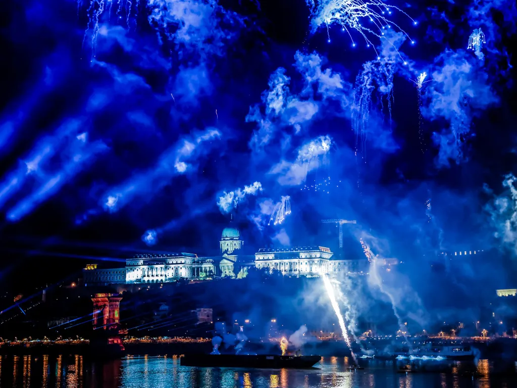 Augusztus 20., tűzijáték, Augusztus20tűzijáték, drónshow, Budapest, 2025.08.20.