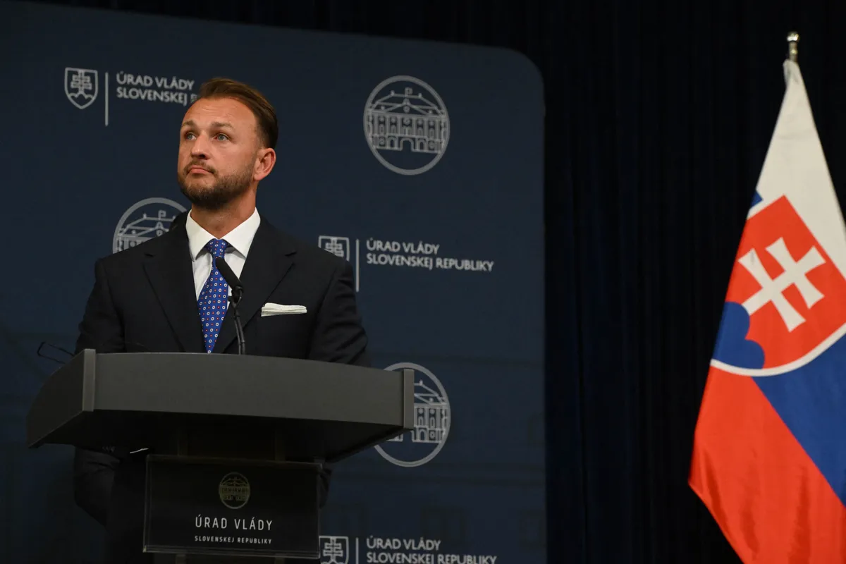 Šutaj Eštok leszögezte: Ukrajna ügyében nem Brüsszel dönt. A szlovák belügyminiszter kizárta, hogy katonákat küldjenek háborús övezetbe.