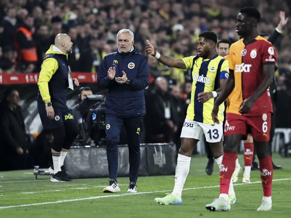 ISTANBUL, TURKIYE - APRIL 2: Jose Mourinho, head coach of Fenerbahce follows the Ziraat Turkish Cup Quarter-Final match between Fenerbahce and Galatasaray at Ulker Stadium in Istanbul, Turkiye on April 2, 2025. Arife Karakum / Anadolu (Photo by Arife Karakum / Anadolu via AFP)