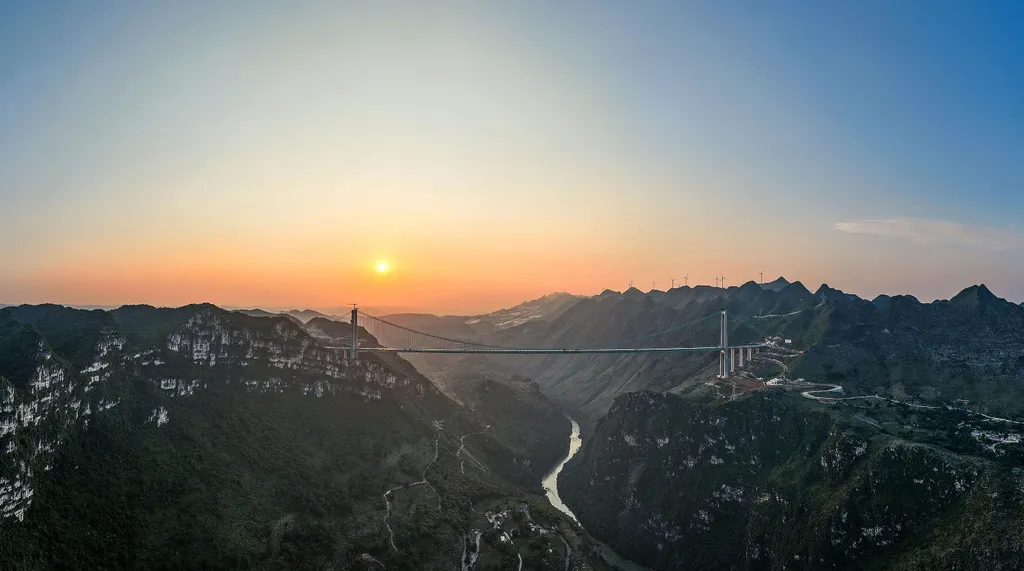 Huajiang Grand Canyon híd, a világ legmagasabb hídja, HuajiangGrandCanyonBridge