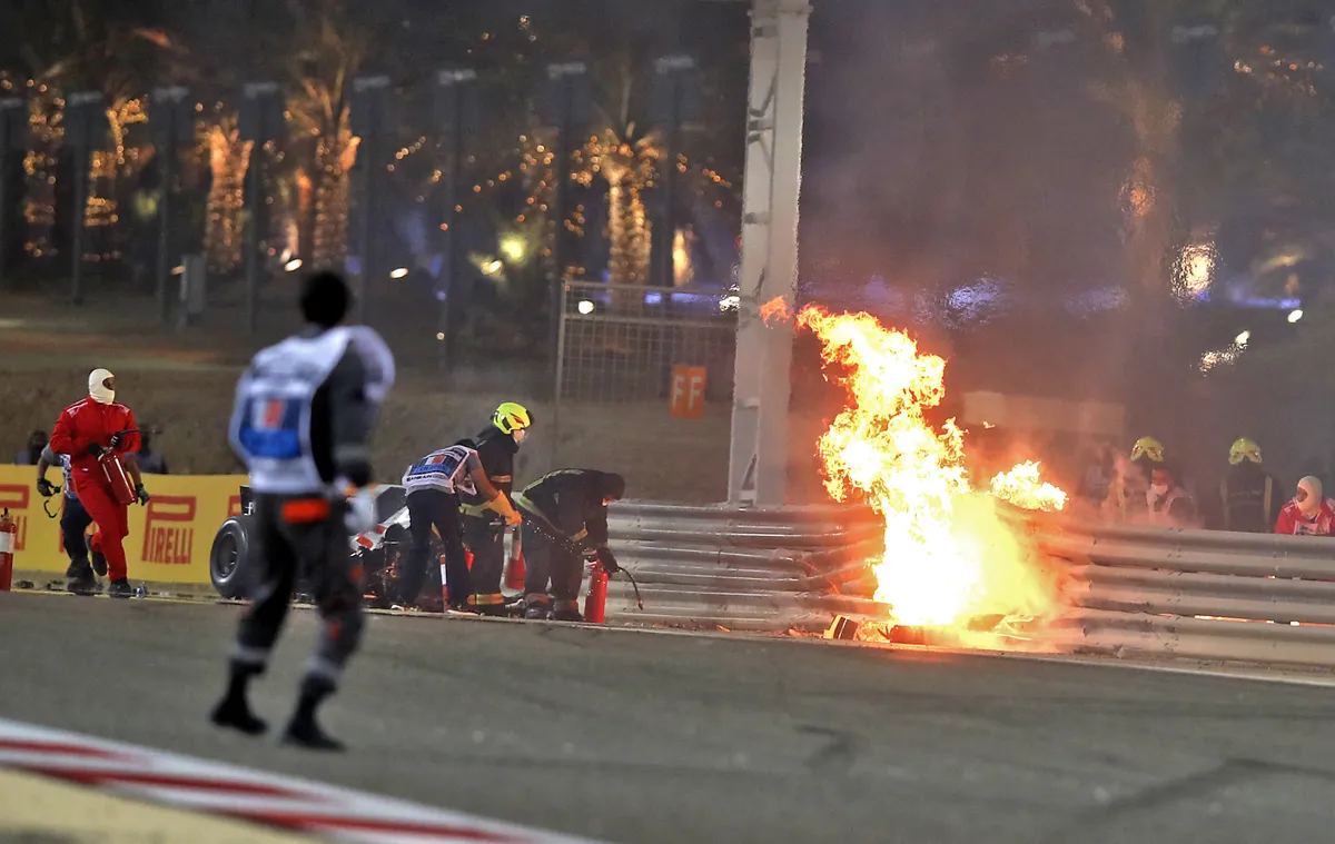 Romain Grosjean először ül majd Forma1-es autóba a horrorbaleste óta