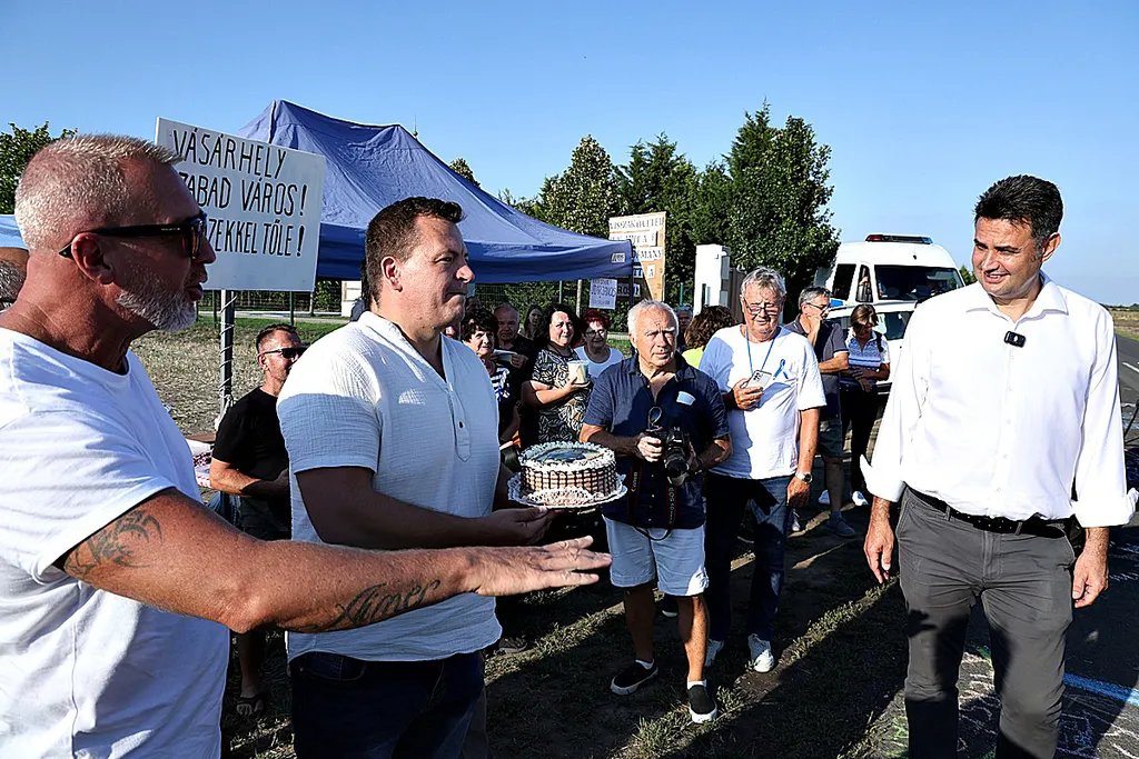 Aszfaltrajzverseny, Hódmezővásárhely, batidai kastély, tüntetés, Márki-Zay Péter