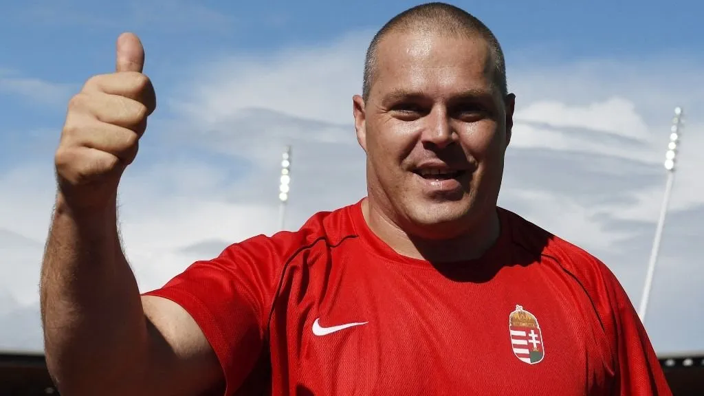 Az olimpiai bajnok Pars Krisztián jelenleg egy ománi kalapácsvető-tehetség fejlődését segíti