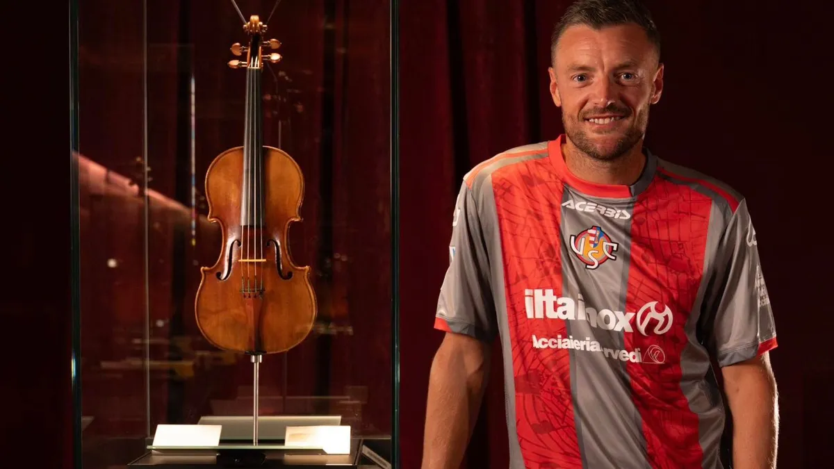 A focilegenda, Jamie Vardy a Cremonese játékosa lett, és ott is a legeredményesebb támadóvá vált