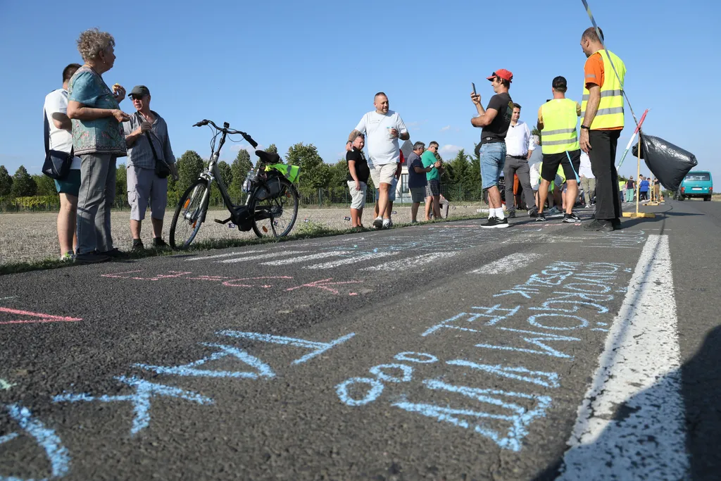 Aszfaltrajzverseny, Hódmezővásárhely, batidai kastély, tüntetés, Márki-Zay Péter