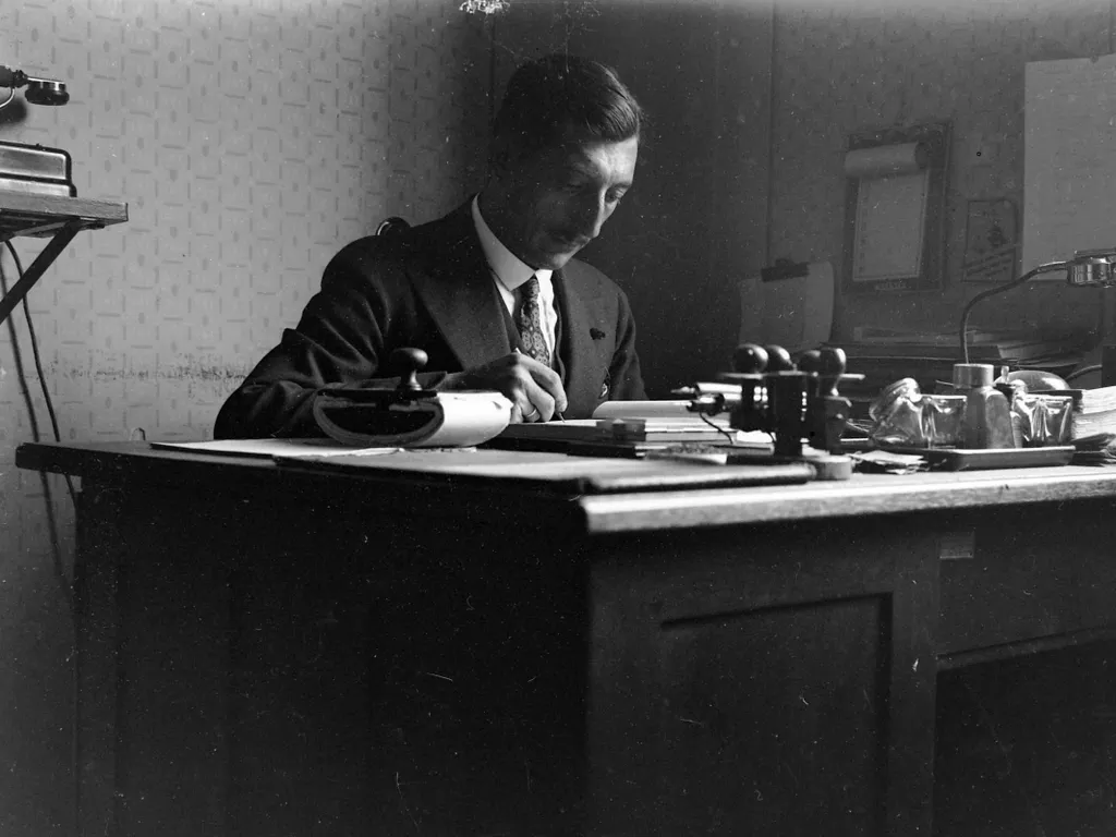 iroda, retro, irodaretro, összeállítás, galéria, 2025