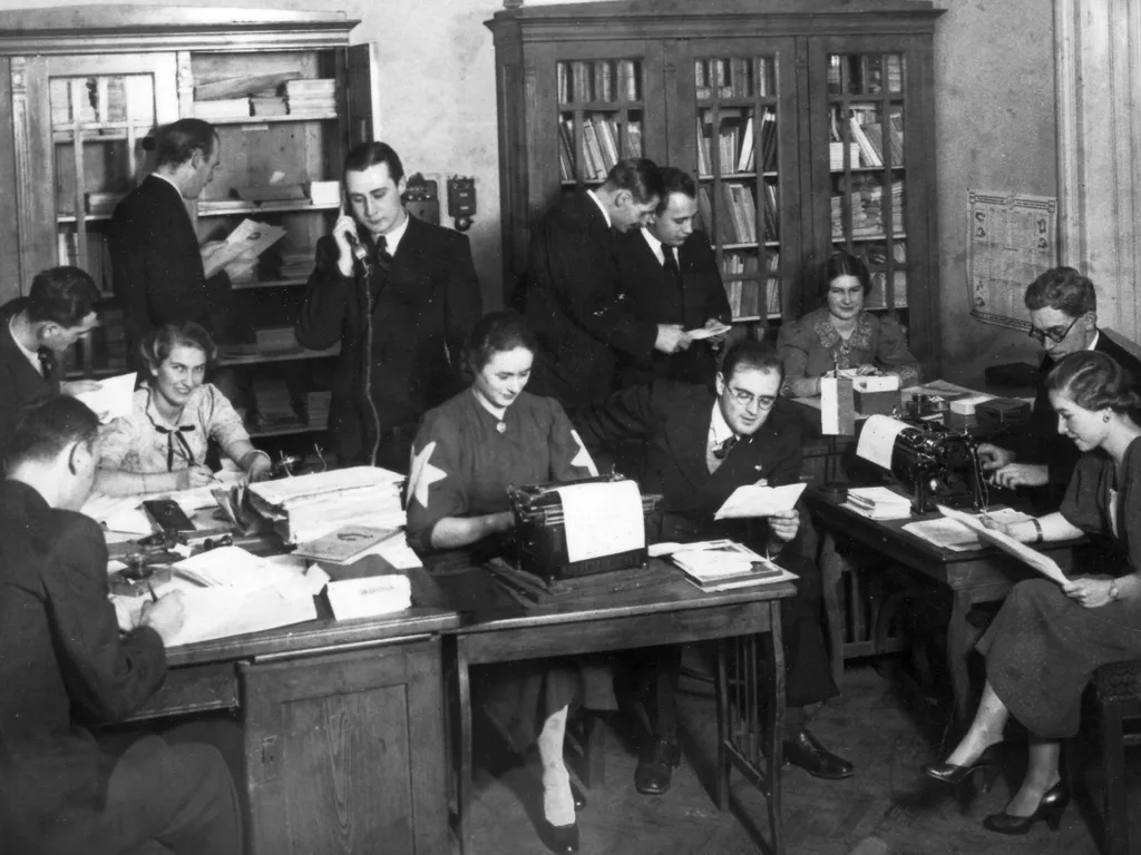 iroda, retro, irodaretro, összeállítás, galéria, 2025