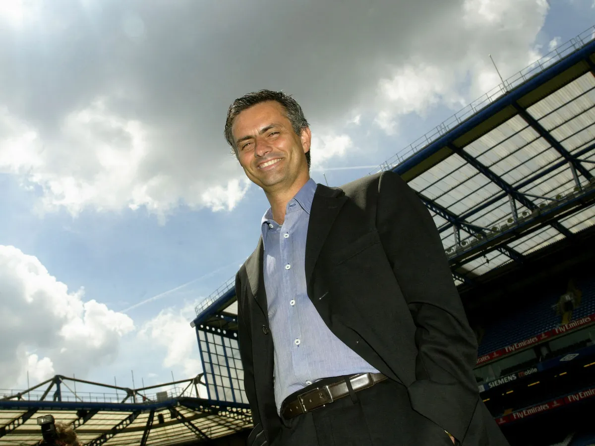 José Mourinho 2004. június 2-án lett a Chelsea új menedzsere