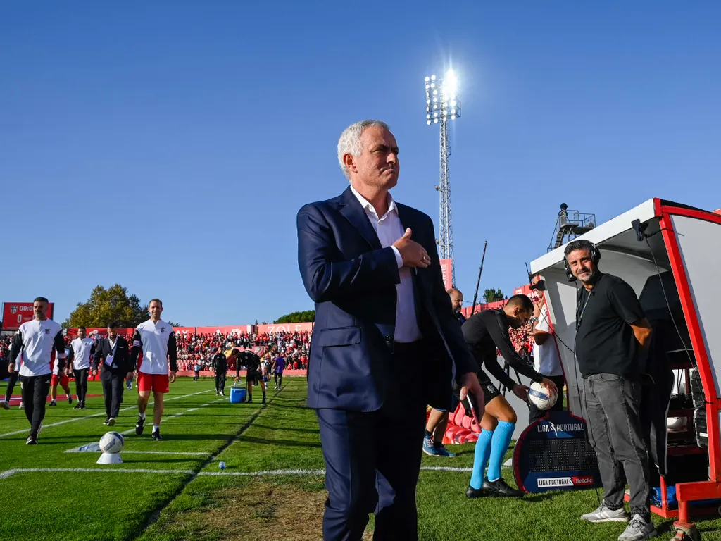 JoséMourinho, JoséMourinhokarrier, José Mourinho, José Mourinho karrier, Benfica's Portuguese coach Jose Mourinho takes his position at the start of the Portuguese League football match between AVS Futebol SAD and SL Benfica at CD Aves stadium in Vila da