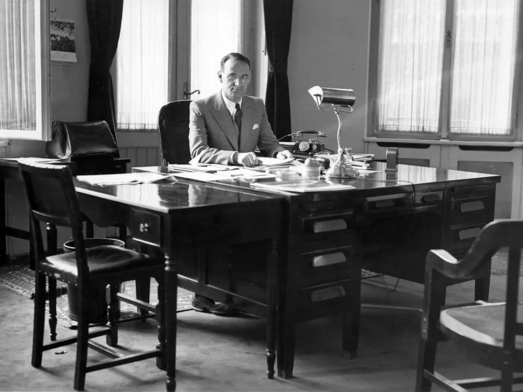 iroda, retro, irodaretro, összeállítás, galéria, 2025