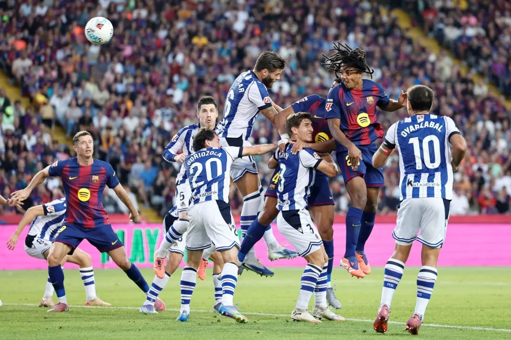 Jules Koundé fejesével egyenlített a Barcelona