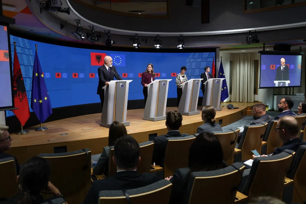 BRUSSELS, BELGIUM - SEPTEMBER 16:  (----EDITORIAL USE ONLY - MANDATORY CREDIT - 'EUROPEAN UNION COUNCIL / POOL' - NO MARKETING NO ADVERTISING CAMPAIGNS - DISTRIBUTED AS A SERVICE TO CLIENTS----) Albanian Prime Minister Edi Rama (L), EU Commissioner for Enlargement Marta Kos (2nd R) and Denmark's Minister for European Affairs Marie Bjerre (2nd L), representing the EU Presidency, hold a joint press conference following the sixth Accession Conference in Brussels, Belgium, held as part of Albania's EU membership negotiations, on September 16, 2025. EU Council / Pool / Anadolu (Photo by EU Council / Pool / Anadolu via AFP)