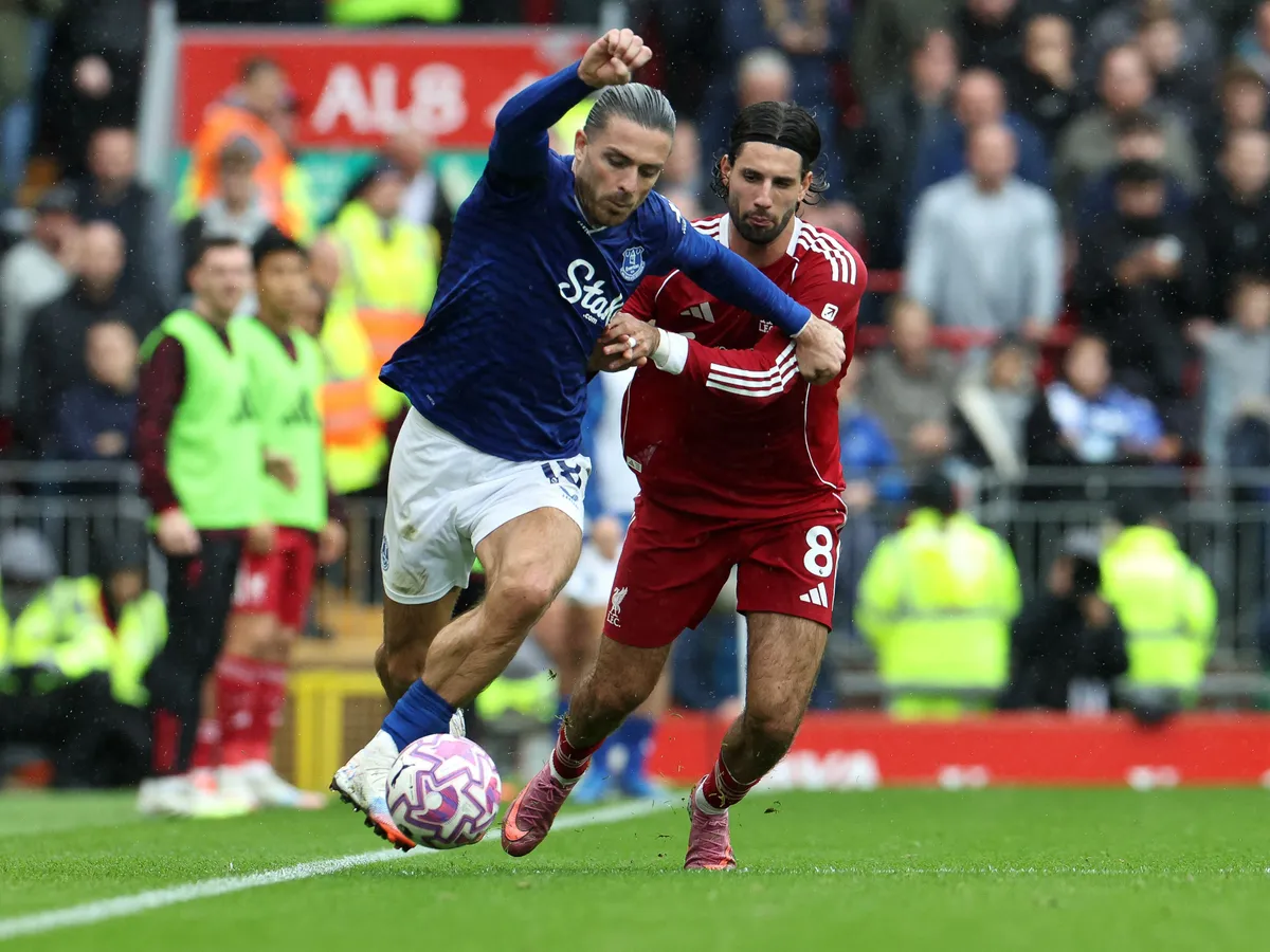 Szoboszlai Dominik rendesen megszorongatta Jack Grealish-t, az Everton legnagyobb sztárját