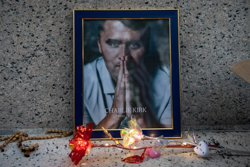 Charlie Kirk meggyilkolása után vizsgálat indul az online platformok ellen