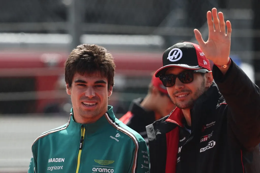 Az Olasz Nagydíjra Lance Stroll és Esteban Ocon is készül. Az F1-pilóták teljes nevei valójában Lance Strulovitch és Esteban José Jean-Pierre Ocon-Khelfane