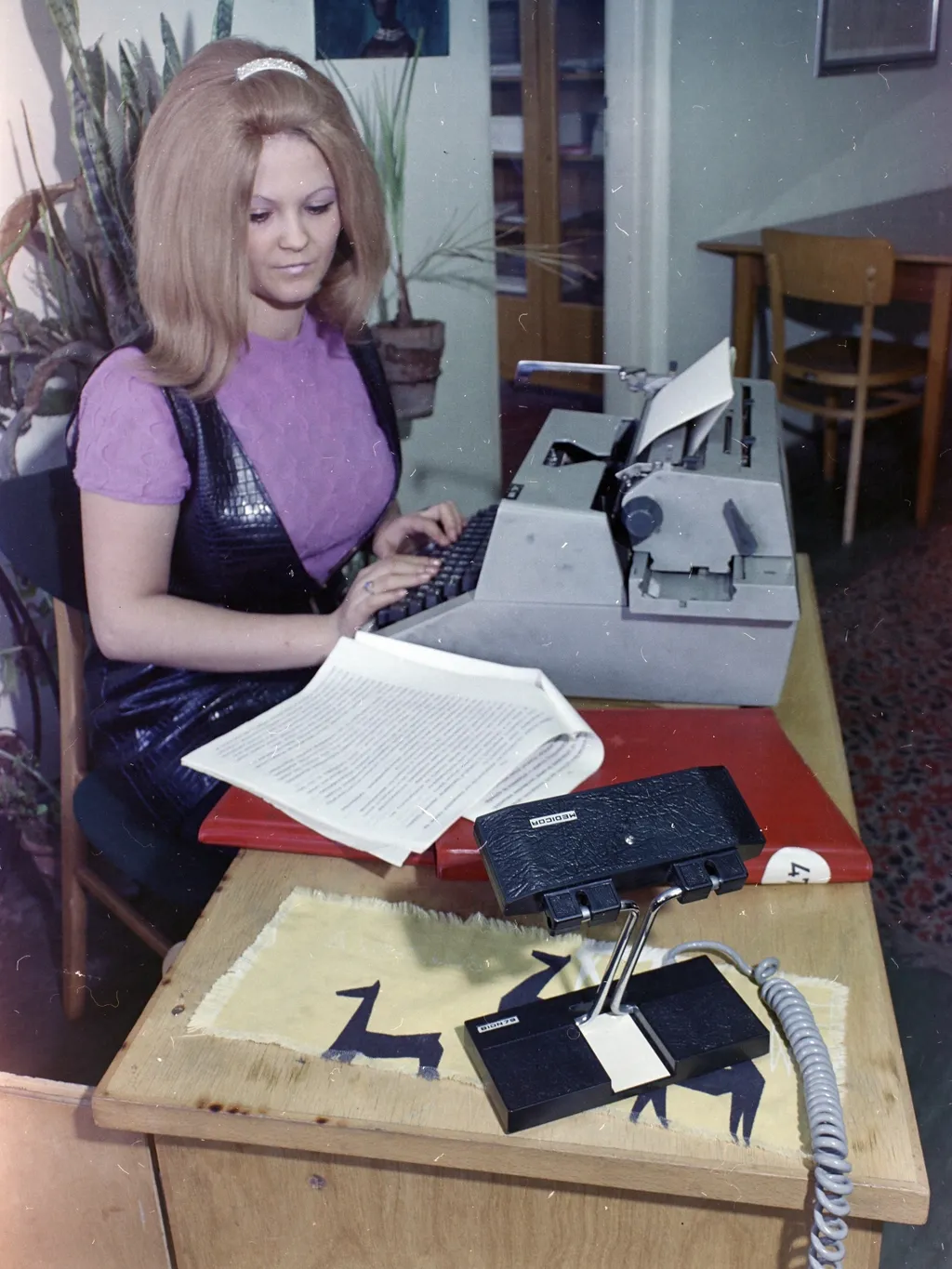 iroda, retro, irodaretro, összeállítás, galéria, 2025