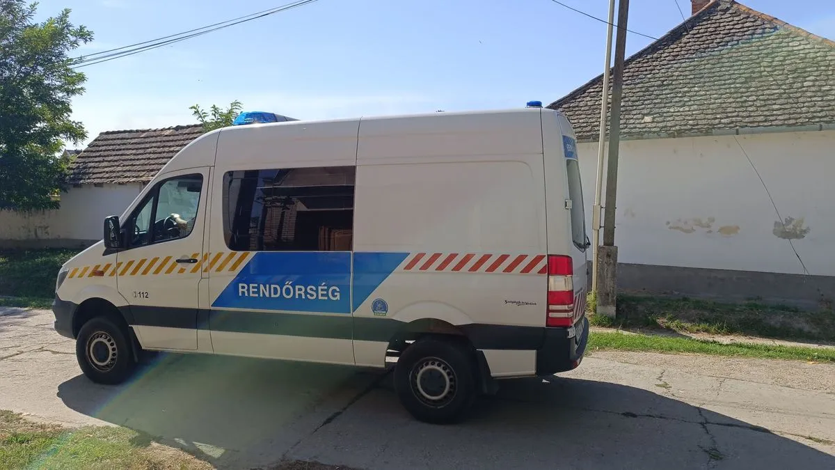 Közzé tette a rendőrség a videót, amiben elfogják a gyerekgyilkost.