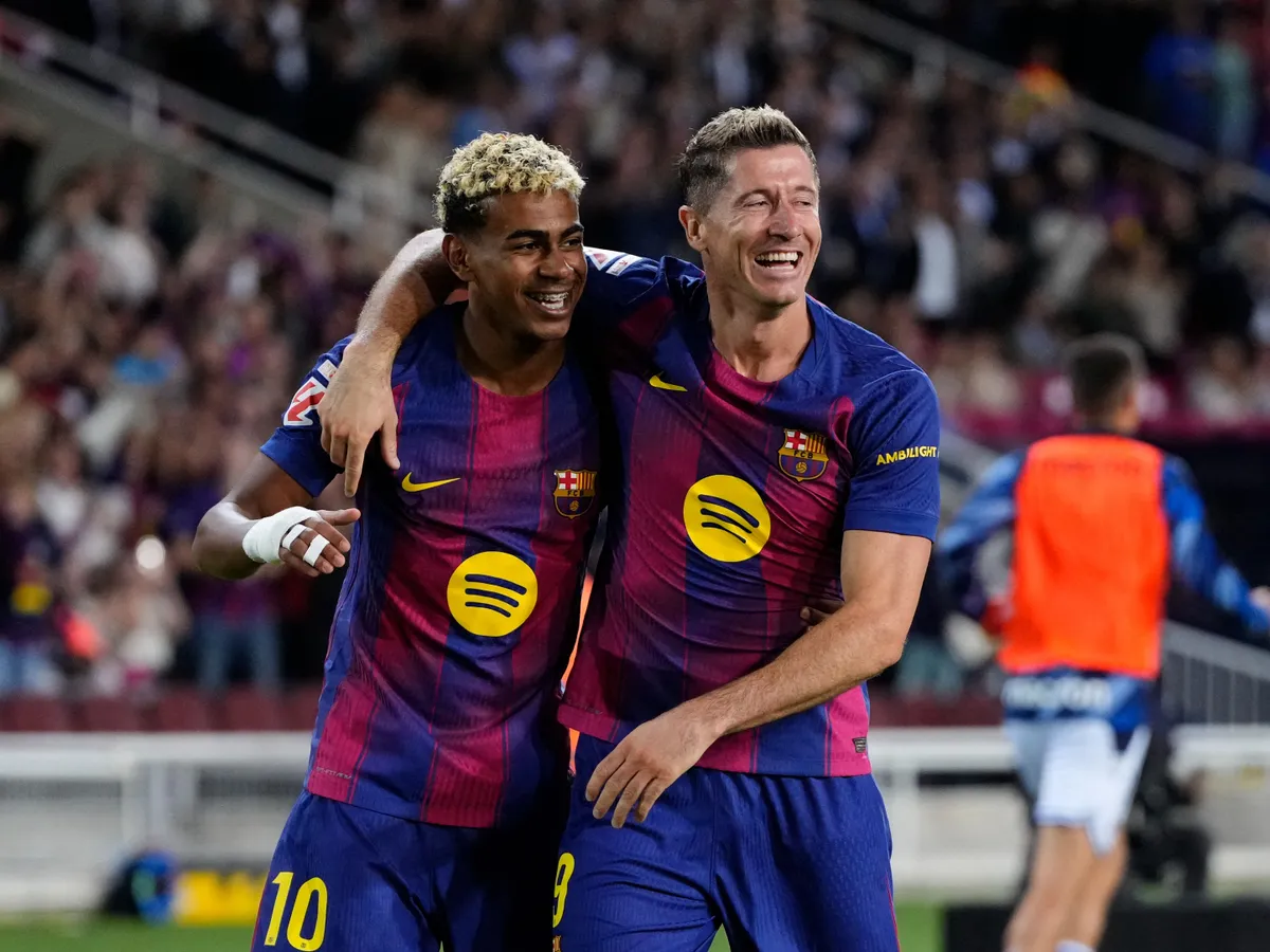Lamine Yamal győztes gólpasszal tért vissza a Barcelona csapatába