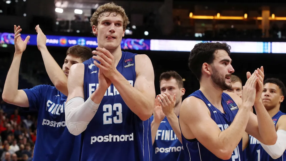 Szétpofozzák egymást a finn kosarasok az Eb-n – videó