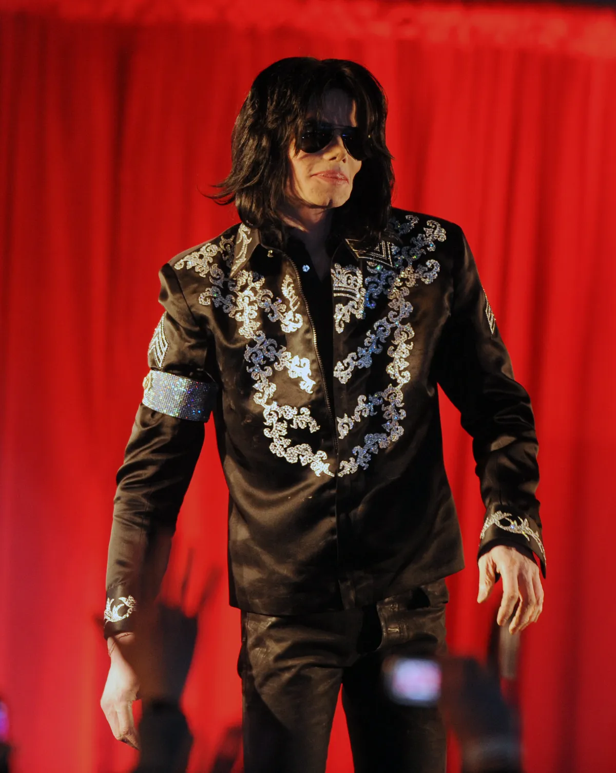 American singer Michael Jackson announces his summer concert dates at a press conference at O2 Arena in London on March 5, 2009.  (UPI Photo/Rune Hellestad) / eyevine

Contact eyevine for more information about using this image:
T: +44 (0) 20 8709 8709
E: info@eyevine.com
http://www.eyevine.com
