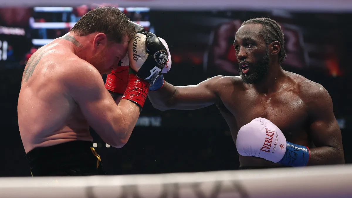 Terence Crawford óriási meccsen verte meg Alvarezt