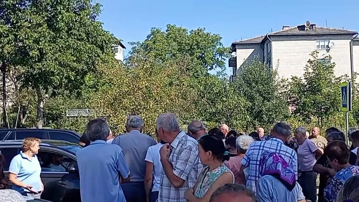 Bodnariv lakói útlezárással tiltakoztak a kényszersorozás ellen, miután falujuk vezetőjét hajnalban vitték el ismeretlenek.