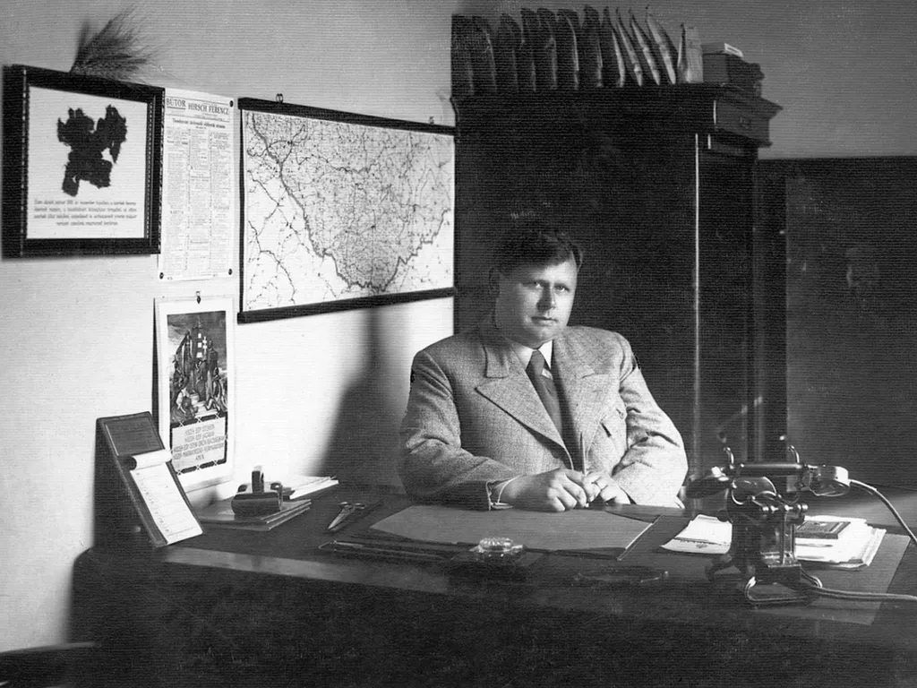 iroda, retro, irodaretro, összeállítás, galéria, 2025