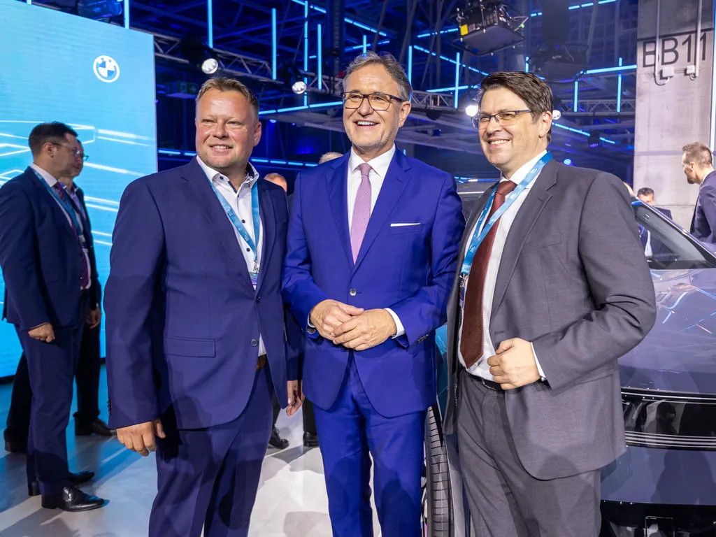 A debreceni BMW-gyár átadó ünnepsége, debrecenBMW, BMWgyár, 2025.09.26.