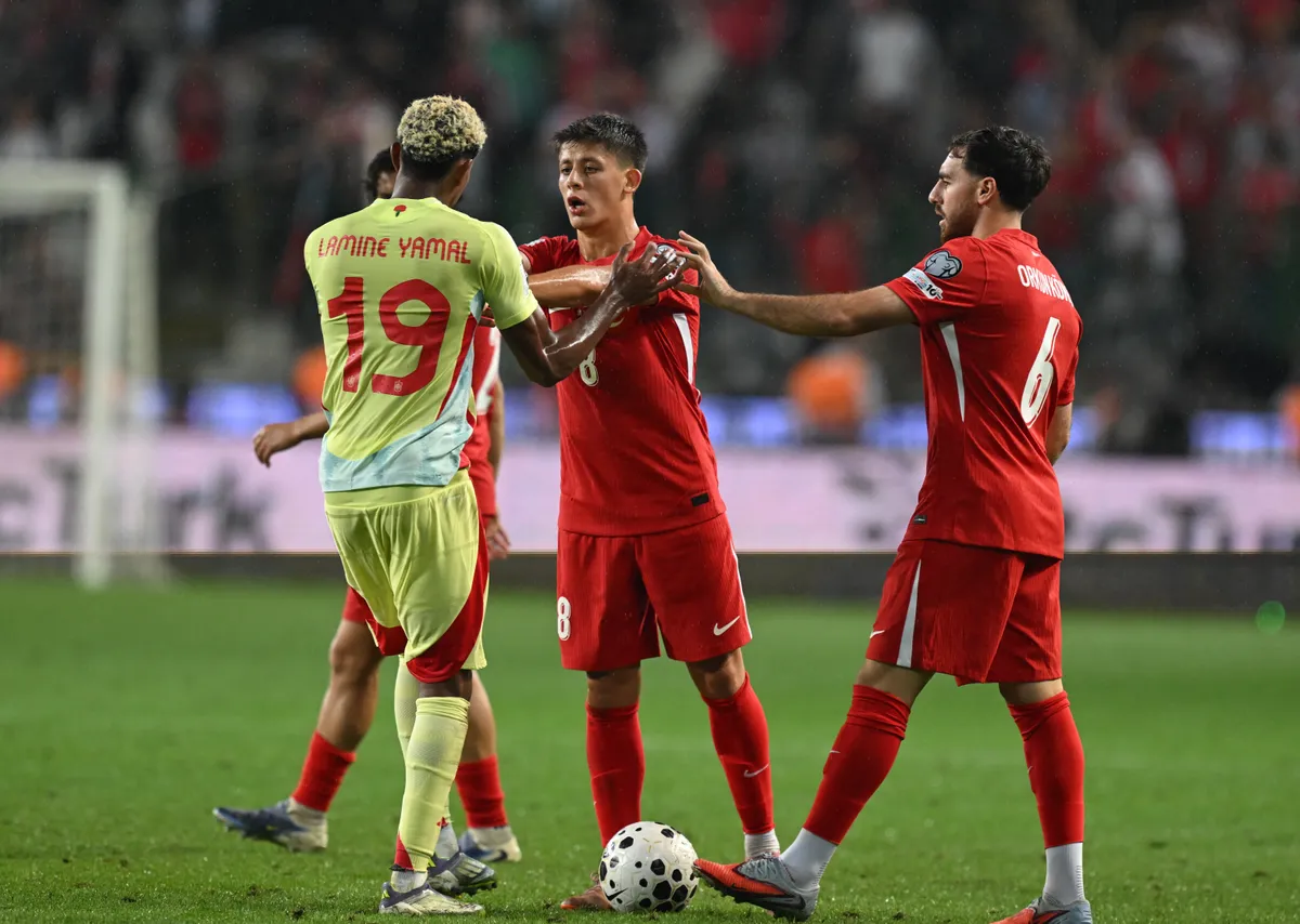 KONYA, TURKIYE - SEPTEMBER 7: Lamine Yamal (19) of Spain and Arda Guler of Turkiye gets argued during the 2026 FIFA World Cup European Qualifiers Group E second match between Turkiye and Spain at Medas Konya Buyuksehir Stadium in Konya, Turkiye, on September 7, 2025 Mehmet Ali Ozcan / Anadolu (Photo by MEHMET ALI OZCAN / Anadolu via AFP)