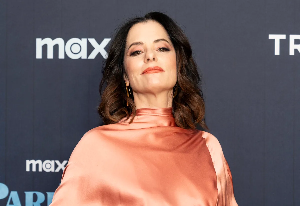 March 11, 2025, New York, New York, USA: Parker Posey wearing dress by Roksanda attends premiere of the HBO Max original film 'The Parenting' at DGA Theater in New York on March 11, 2025. (Credit Image: © Lev Radin/ZUMA Press Wire)