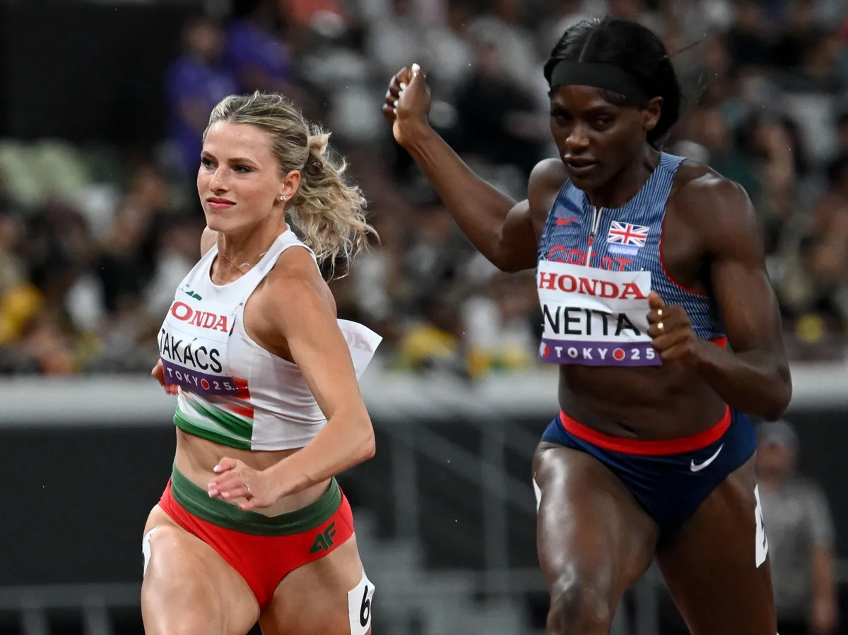 Tokió, 2025. szeptember 13.
Takács Boglárka (b) a női 100 méteres síkfutás selejtezőjében a tokiói atlétikai világbajnokságon 2025. szeptember 13-án. Mellette a brit Daryll Neita.
MTI/Czeglédi Zsolt