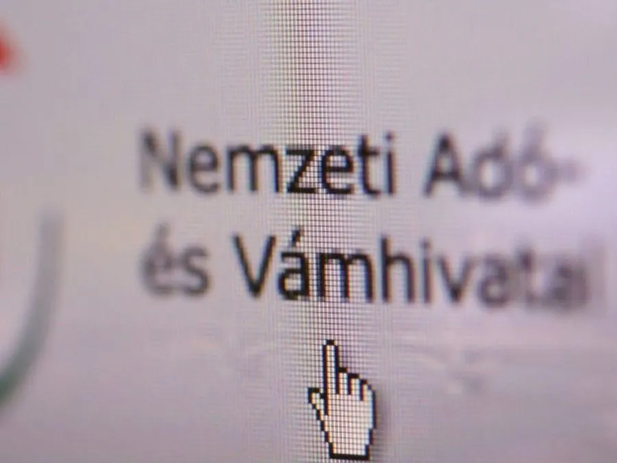 A NAV frissítettte honlapján a rendezetlen munkaügyi kapcsolatokkal rendelkezők listáját (illusztráció)