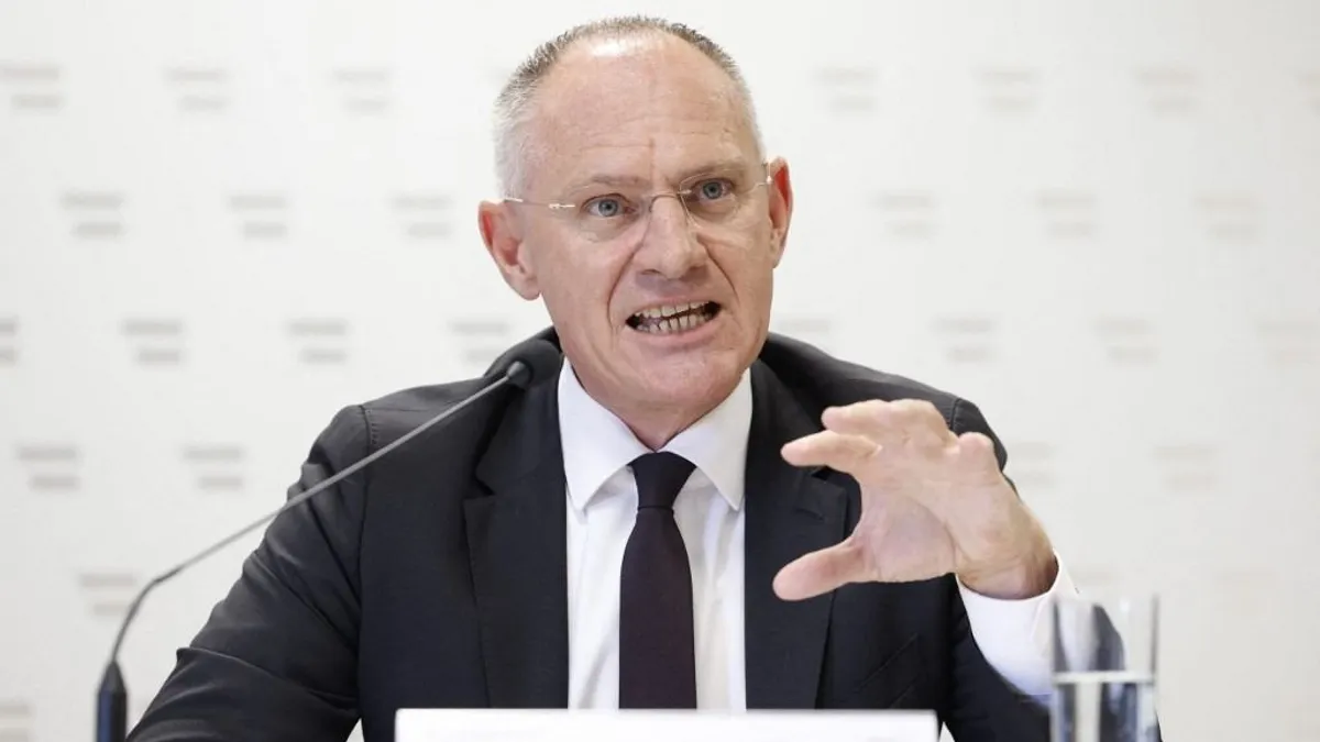 Újabb bűnöző migránst toloncolt haza Ausztria