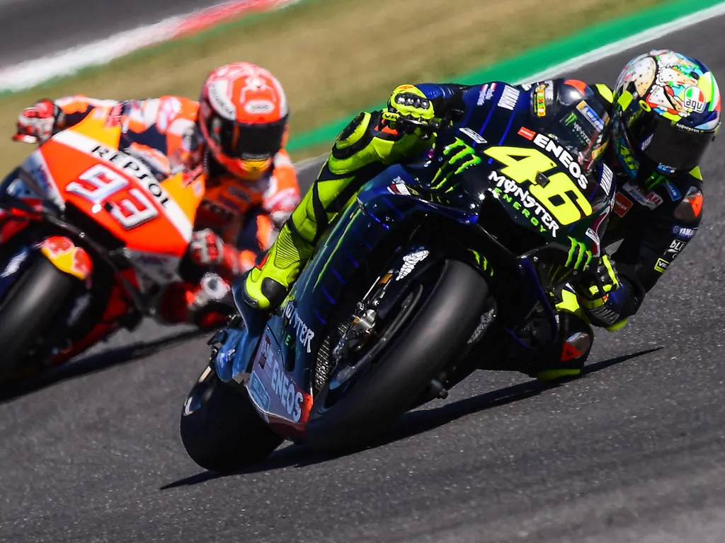MarcMárquez, MarcMárquezgyorsaságimotorversenyző, Marc Márquez gyorsasági motorversenyző, Marc Márquez Monster Energy Yamaha Italian rider, Valentino Rossi (R) and Repsol Honda Team Spanish rider, Marc Marquez steer their motorbikes during the Q2 qualif