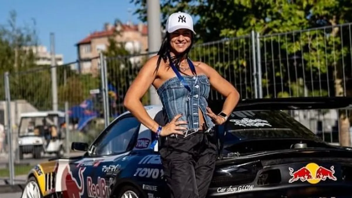 Nagyon bevállalós ez a Stana Alexandra! Fotójától a lélegzet is eláll!