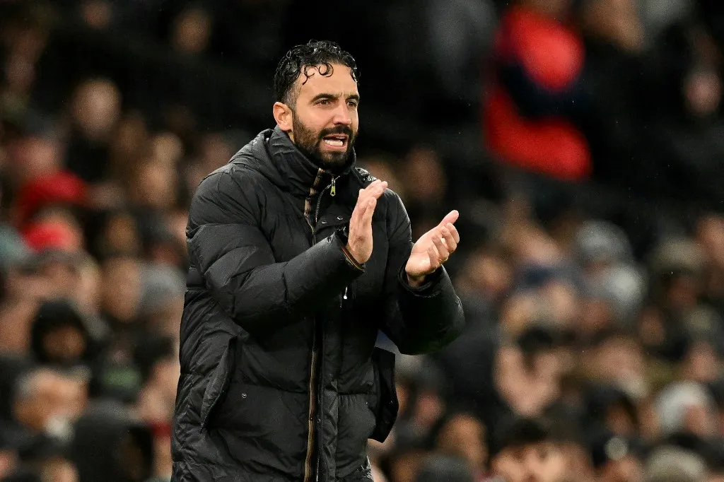 A Manchester United vezetőedzője, Rúben Amorim foggal-körömmel küzd az állásáért