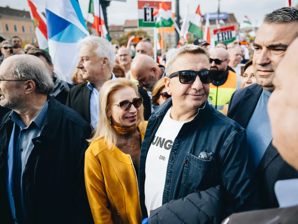 békemenet2025, békemenet, felvonulás, Civil Összefogás Fórum, CÖF, BékemenetCÖF, Fidesz, Orbán Viktor, OrbánViktor, 2025