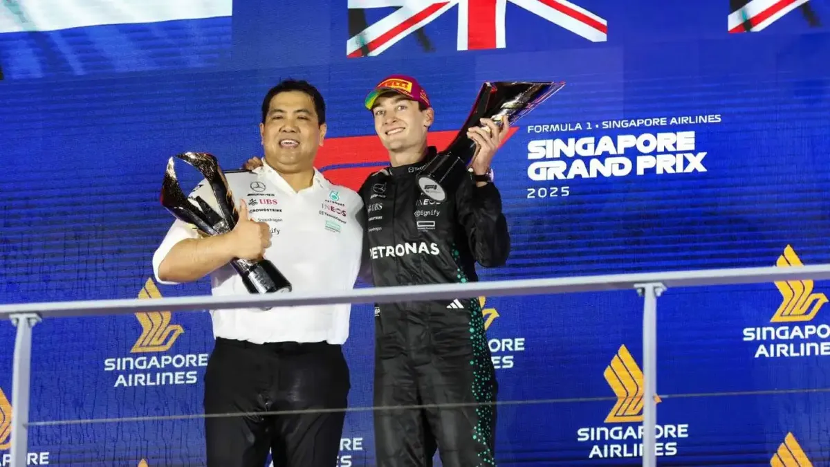 A Petronas elnök-vezérigazgatója pezsgővel ünnepelte a Mercedes-sikert, majd elnézést kért