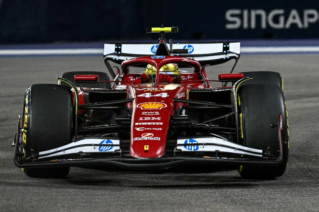 Lewis Hamilton hivatalosan a nyolcadik lett a Szingapúri Nagydíjon