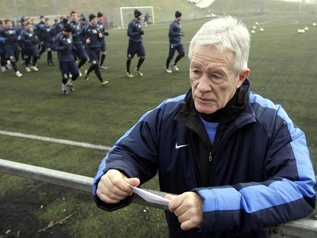 Mezey György, MezeyGyörgy, magyar labdarúgó, edző, a neveléstudomány kandidátusa, meghalt, halálhír, 2025