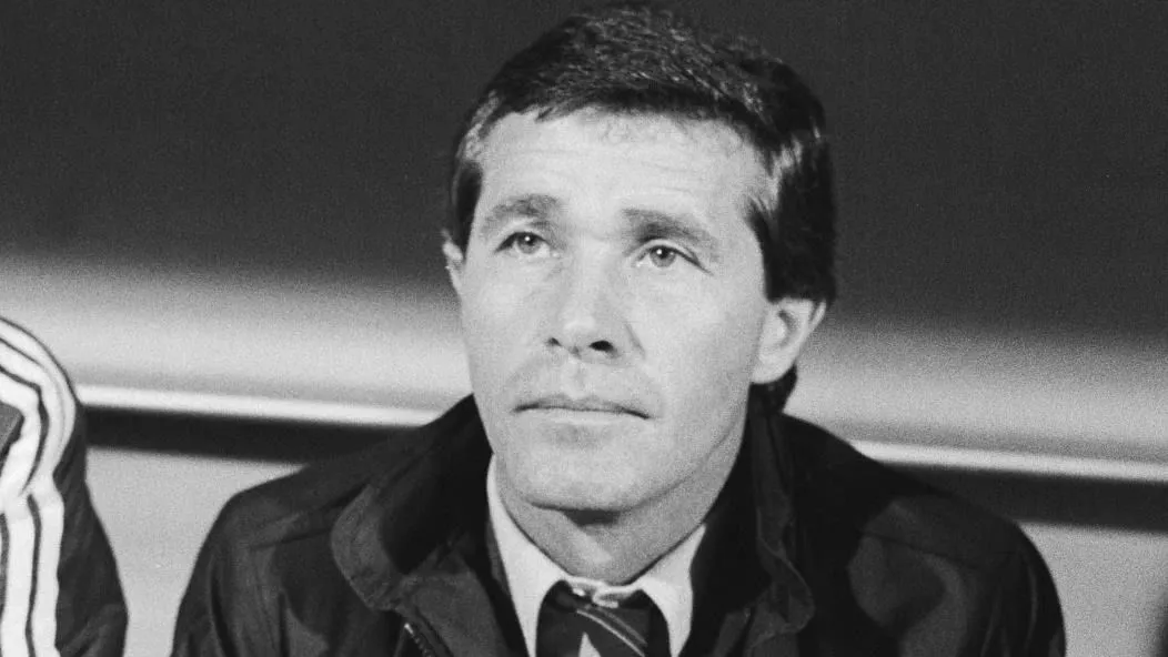 Mezey György, MezeyGyörgy, magyar labdarúgó, edző, a neveléstudomány kandidátusa, meghalt, halálhír, 2025