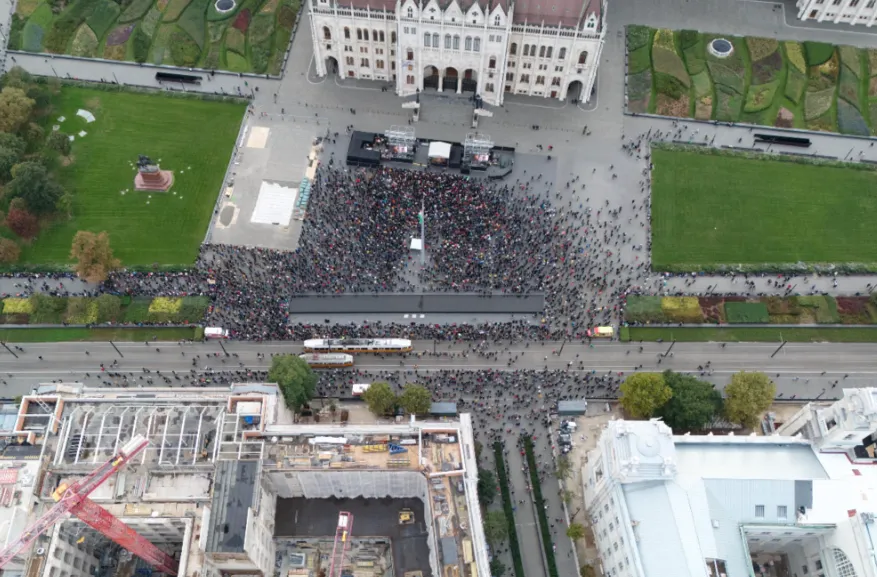 Puzsér tüncijén a káromkodás vitte a prímet